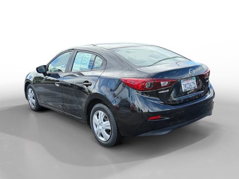 Used 2015 MAZDA MAZDA3 i SV image 3