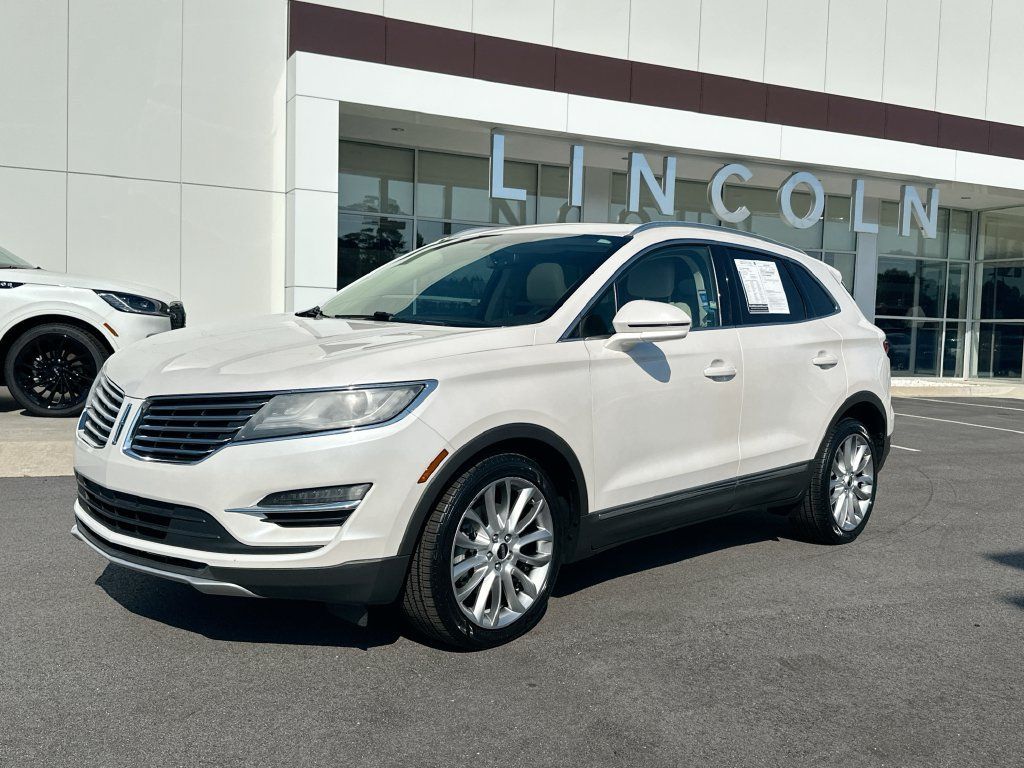 Used 2017 Lincoln MKC Reserve FWD image 1