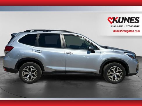 Used 2020 Subaru Forester Premium w/ Popular Package #1 AWD/4WD image 10