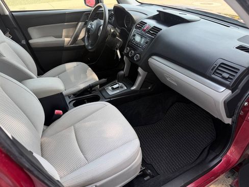 Used 2014 Subaru Forester 2.5i AWD/4WD image 20