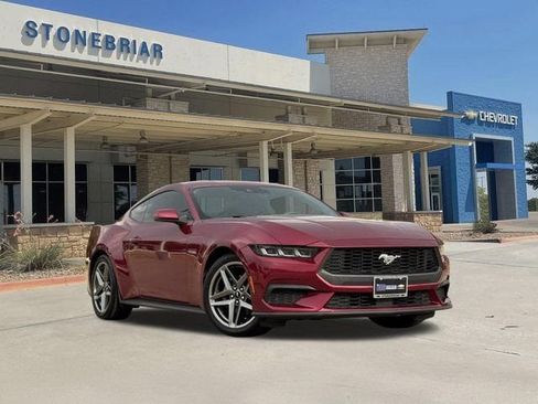 Used 2025 Ford Mustang Premium RWD image 1