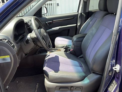Used 2010 Hyundai Santa Fe SE w/ Premium Pkg 3 FWD image 9