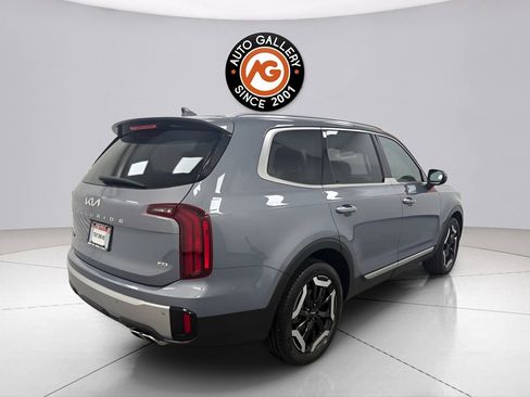 Used 2023 Kia Telluride S w/ S Sunroof Package image 7