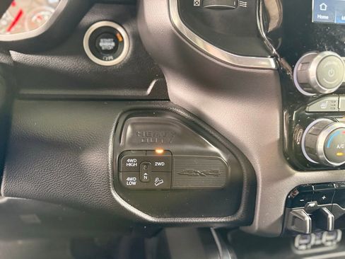 Used 2022 RAM 2500 Laramie w/ Night Edition AWD/4WD image 15
