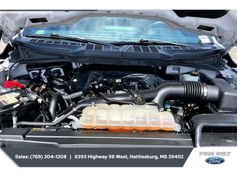 Used 2022 Ford F150 XLT w/ Equipment Group 302A High AWD/4WD image 8