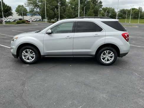 Used 2017 Chevrolet Equinox LT w/ Convenience Package FWD image 9