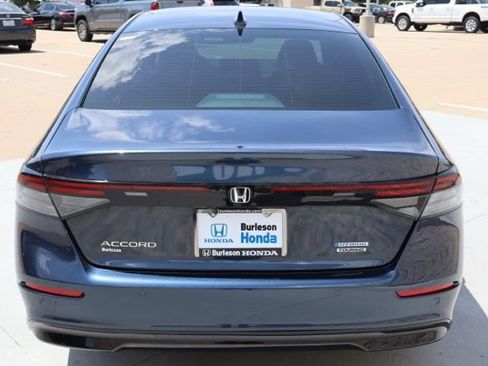 Used 2025 Honda Accord Touring image 7