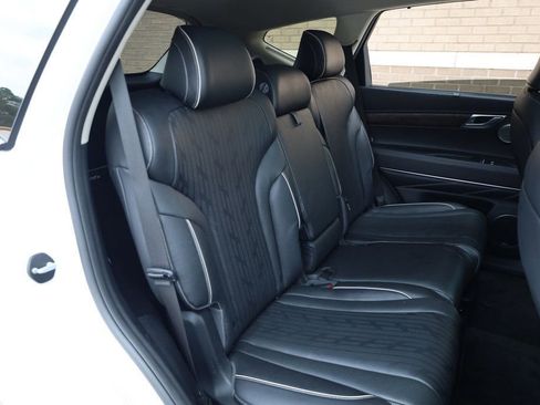 Used 2022 Genesis GV80 3.5T w/ Advanced Package 06 image 24