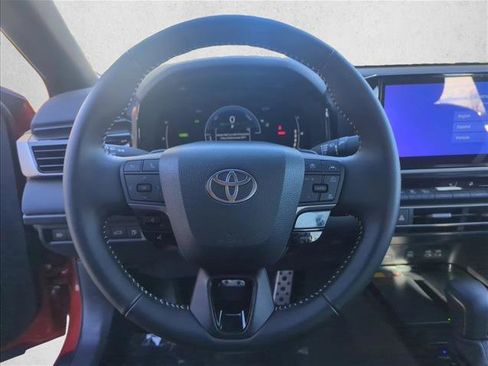 Certified 2025 Toyota Camry SE image 10