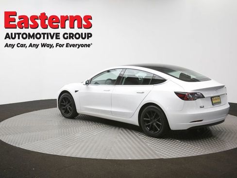Used 2020 Tesla Model 3 Standard Range RWD image 58