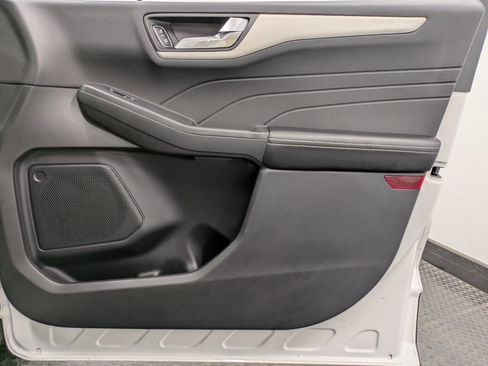 Used 2022 Ford Escape SEL w/ Technology Package image 27