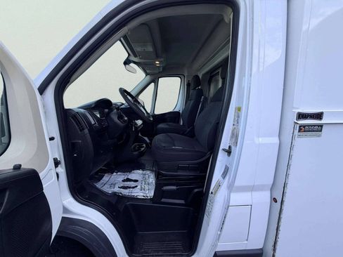 Used 2017 RAM ProMaster 3500 w/ Premium Appearance Group FWD image 17