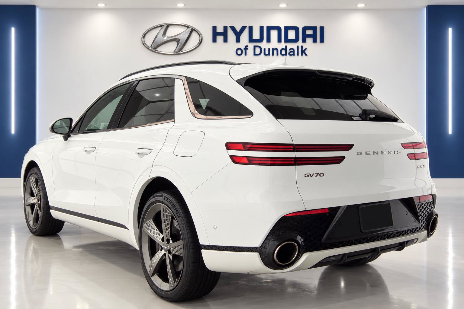 Used 2024 Genesis GV70 3.5T Sport w/ Sport Advanced Package AWD/4WD image 2