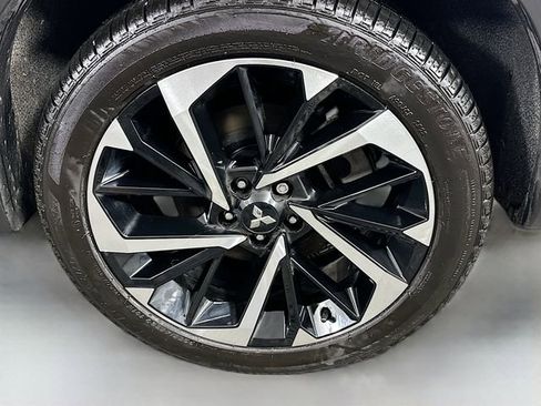 Used 2024 Mitsubishi Outlander SE image 31