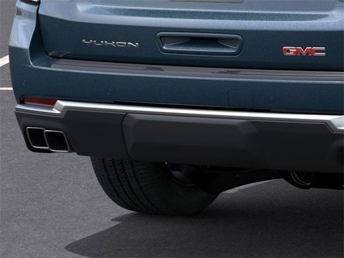 New 2026 GMC Yukon Denali w/ Sun & Power Step Package image 14