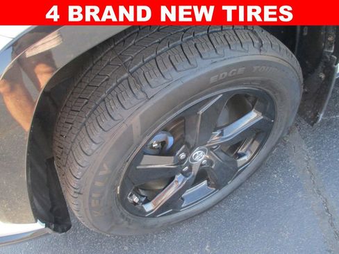 Used 2019 Toyota RAV4 XSE w/ XSE Weather Package image 3