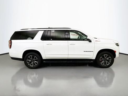 Used 2023 Chevrolet Suburban Z71 w/ Z71 Off-Road Package image 10