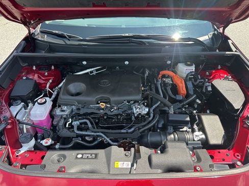 Used 2024 Toyota RAV4 XLE image 31