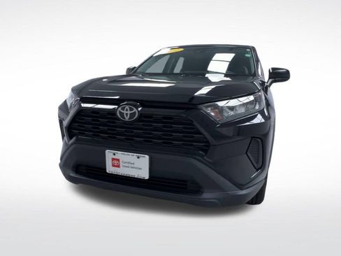 Certified 2022 Toyota RAV4 LE AWD/4WD image 4