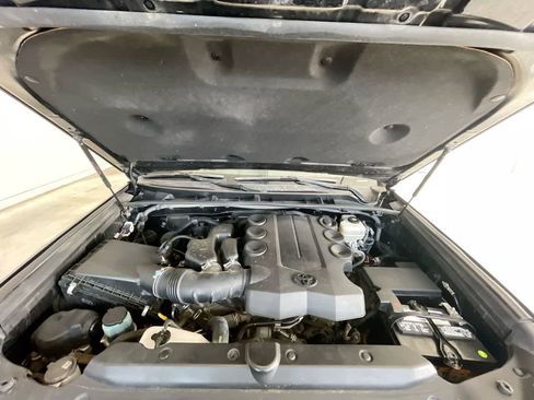 Used 2017 Toyota 4Runner Limited AWD/4WD image 27