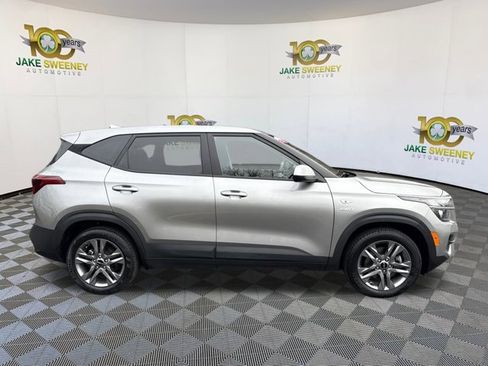 Certified 2023 Kia Seltos LX image 11