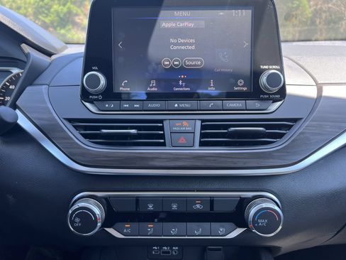 New 2026 Nissan Altima 2.5 SV FWD image 4