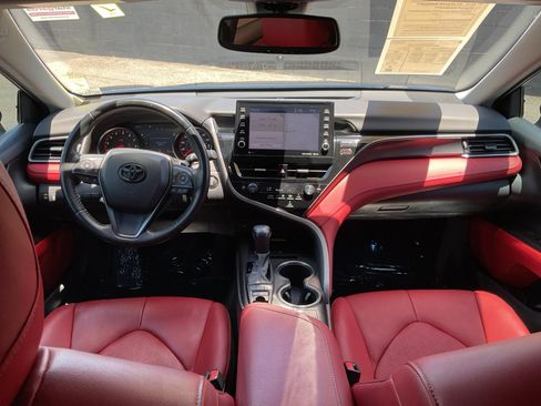 Used 2022 Toyota Camry XSE FWD image 17