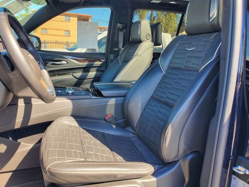 Used 2024 Cadillac Escalade Premium Luxury Platinum image 20