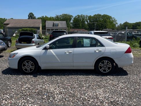 Used 2007 Honda Accord SE image 2