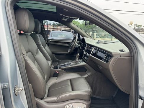 Used 2019 Porsche Macan AWD/4WD image 20
