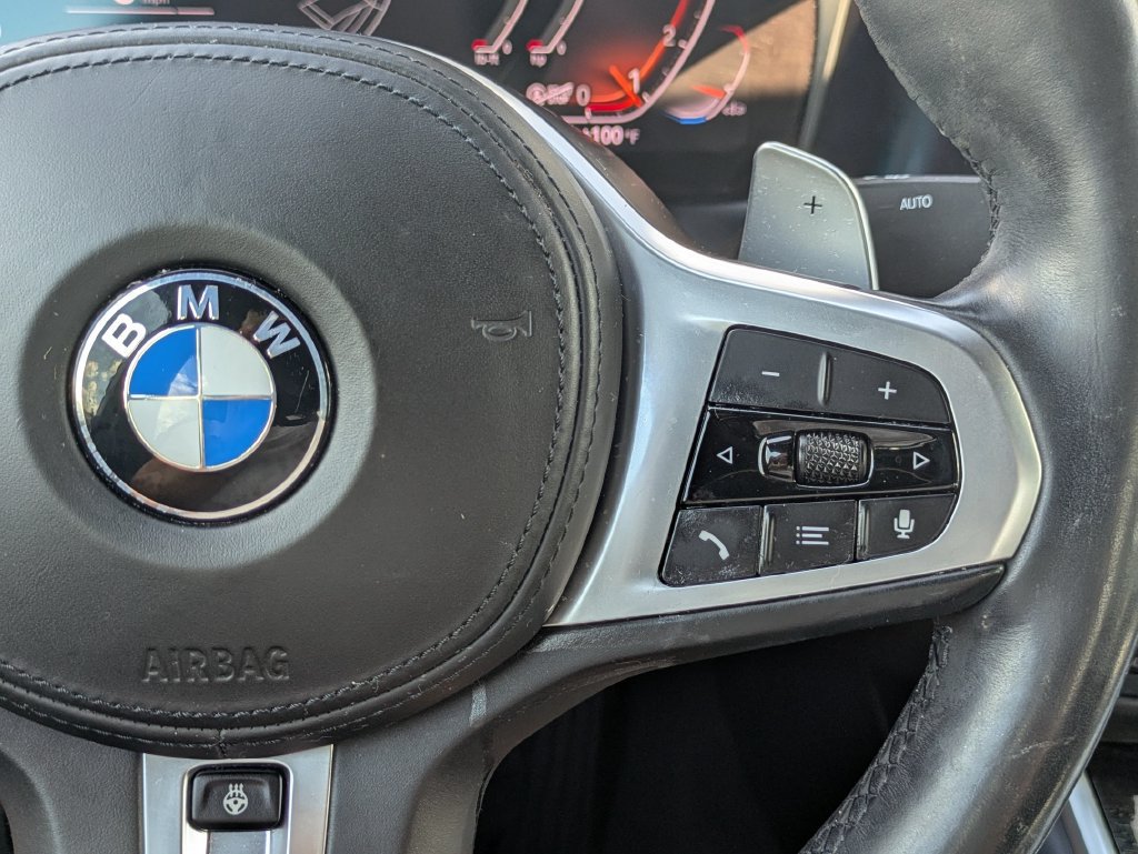 Used 2020 BMW 330i Sedan w/ M Sport Package RWD image 17