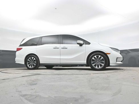 Used 2023 Honda Odyssey EX-L image 29
