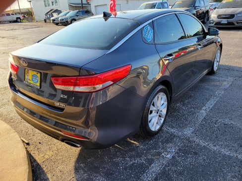 Used 2018 Kia Optima EX w/ Premium Package FWD image 31