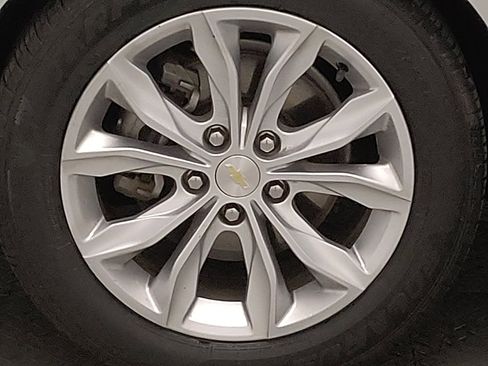 Used 2021 Chevrolet Malibu LT FWD image 31