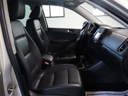 Used 2015 Volkswagen Tiguan S FWD image 23