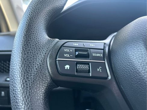 Used 2025 Honda CR-V EX image 14
