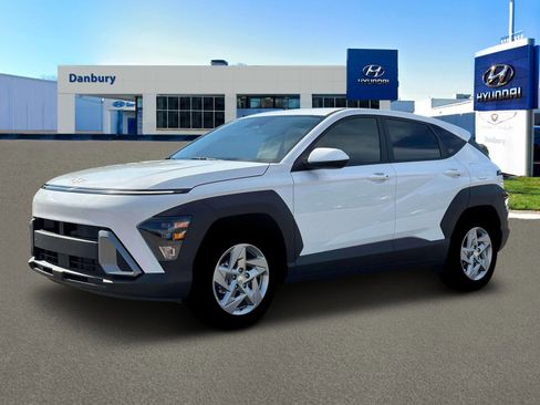 New 2026 Hyundai Kona SE image 2