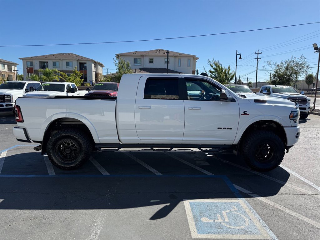 Used 2021 RAM 2500 Laramie w/ Night Edition AWD/4WD image 4