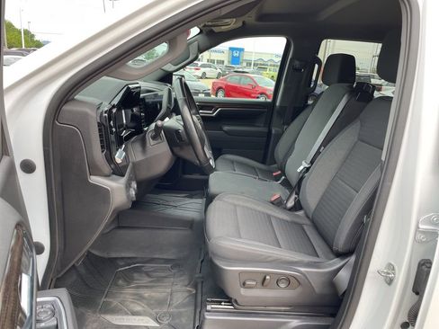 Used 2023 Chevrolet Silverado 1500 LT w/ Protection Package AWD/4WD image 8
