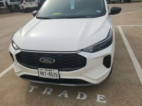 Used 2024 Ford Escape ST-Line w/ Tech Pack #1 image 2