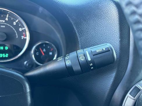 Used 2013 Jeep Wrangler Freedom Edition image 24