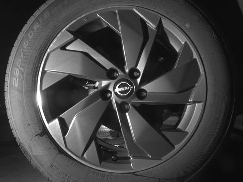 Used 2025 Nissan Rogue SV FWD image 15