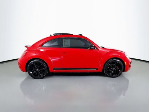 Used 2014 Volkswagen Beetle R-Line image 9