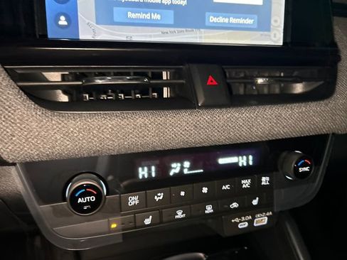 New 2026 Subaru Outback Premium image 19