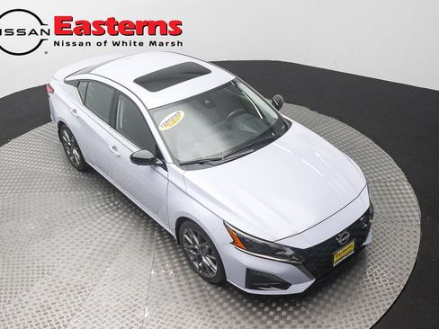 Used 2023 Nissan Altima 2.0 SR FWD image 66
