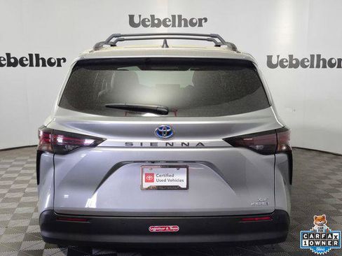 Certified 2024 Toyota Sienna XLE FWD image 6