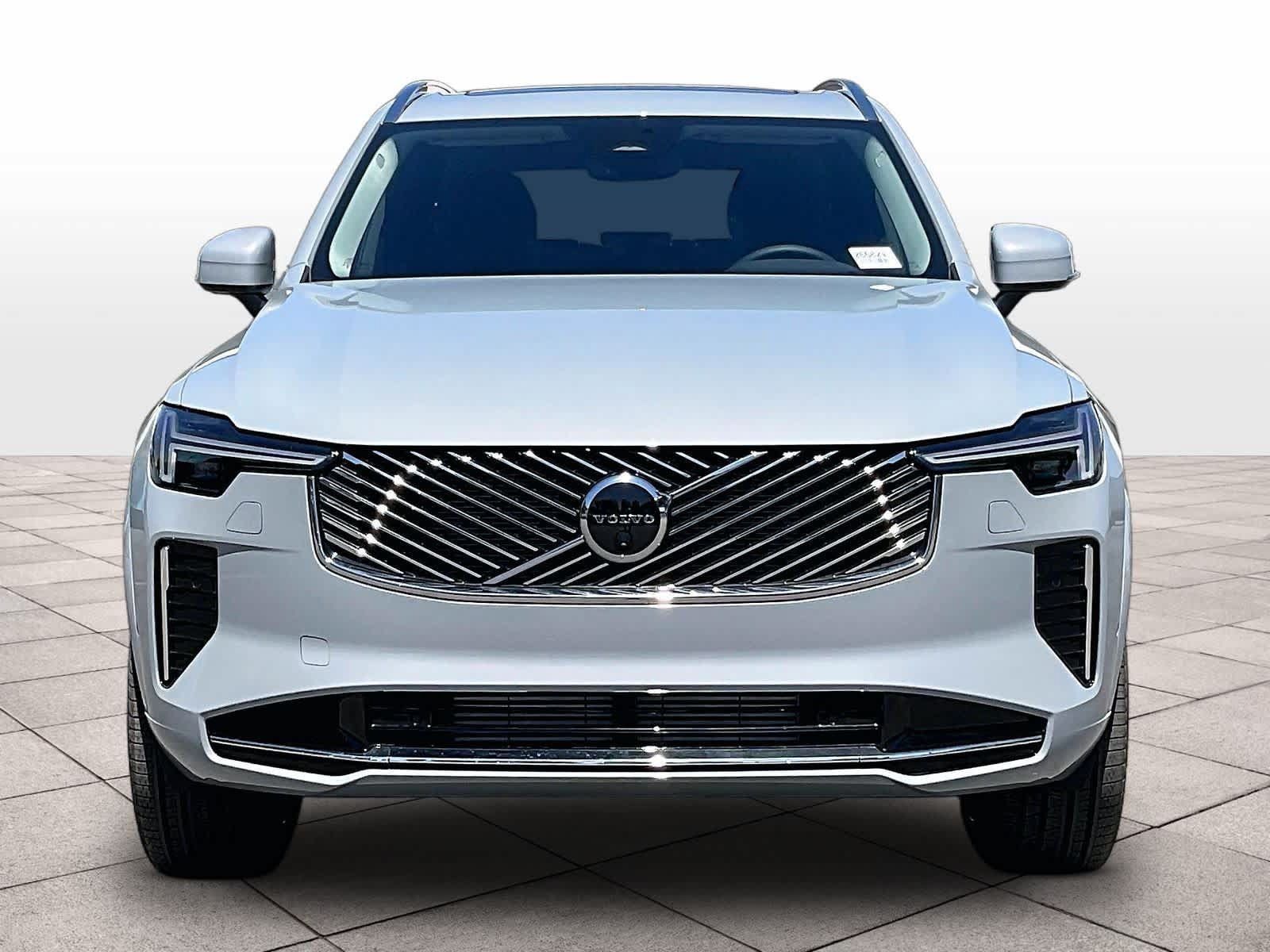 New 2026 Volvo XC90 T8 Plus w/ Protection Package AWD/4WD image 5