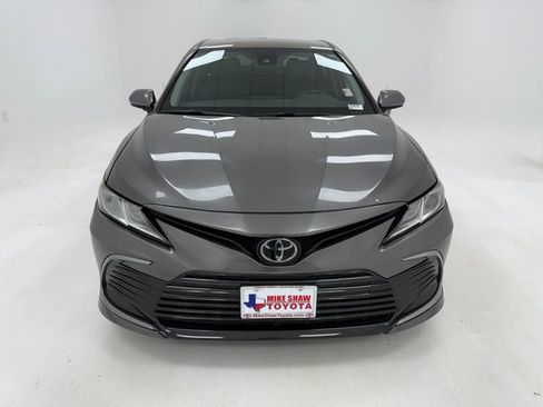 Used 2023 Toyota Camry LE image 3