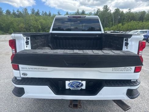 Used 2023 Chevrolet Silverado 2500 High Country w/ Z71 Off-Road Package AWD/4WD image 7