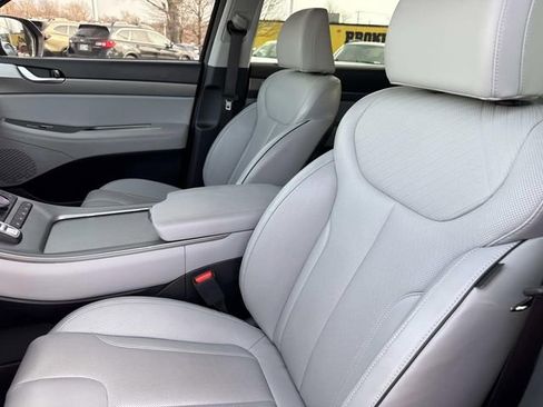 Used 2024 Hyundai Palisade SEL w/ Premium Package image 12